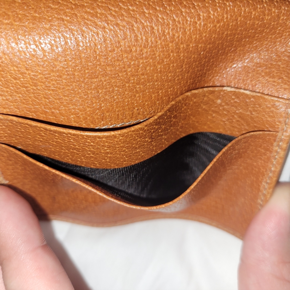 Gucci Wallet Authentic - Picture 6 of 11